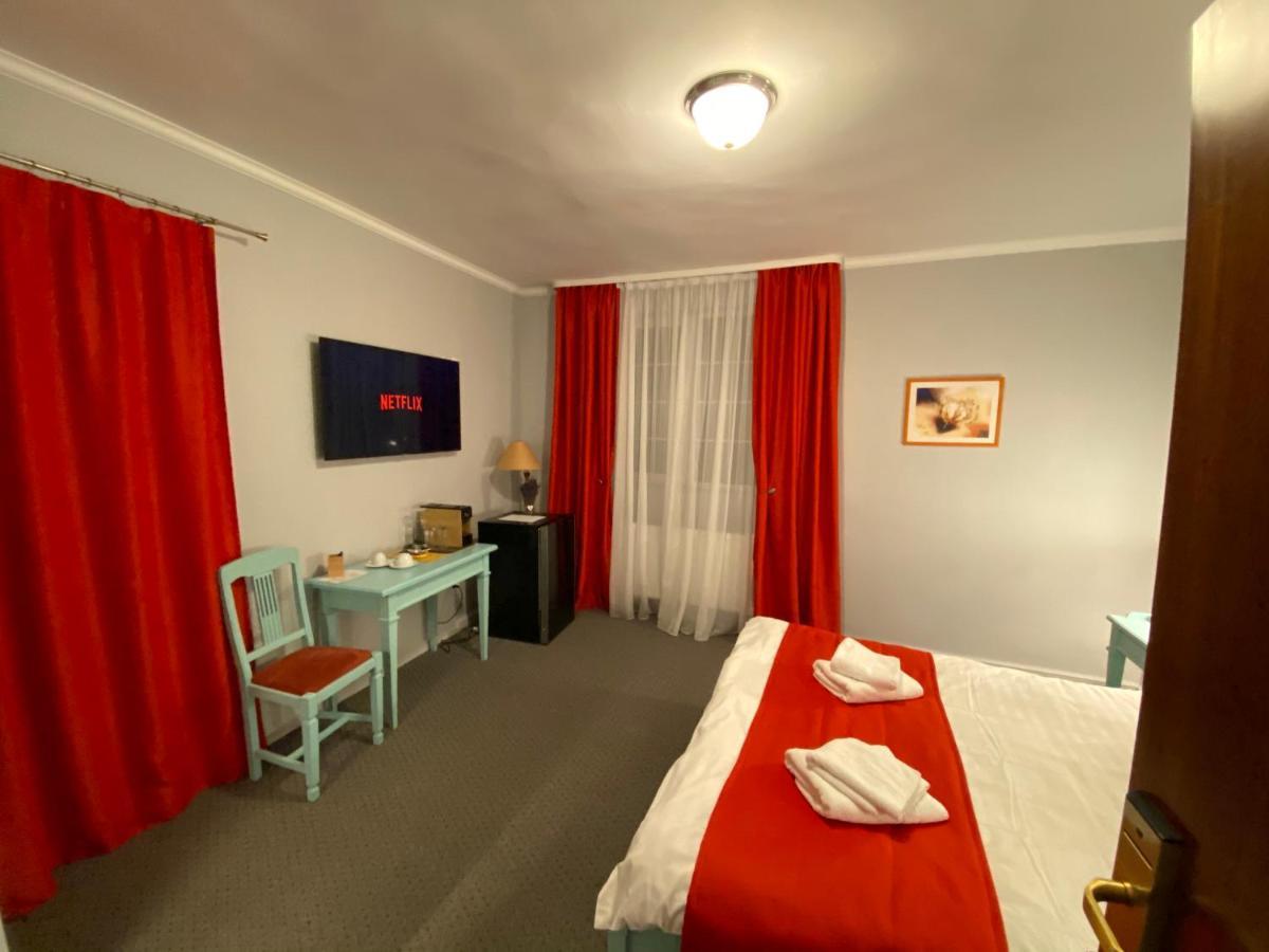 Vila De Argint Aleea Pelesului Nr 2 锡纳亚 外观 照片